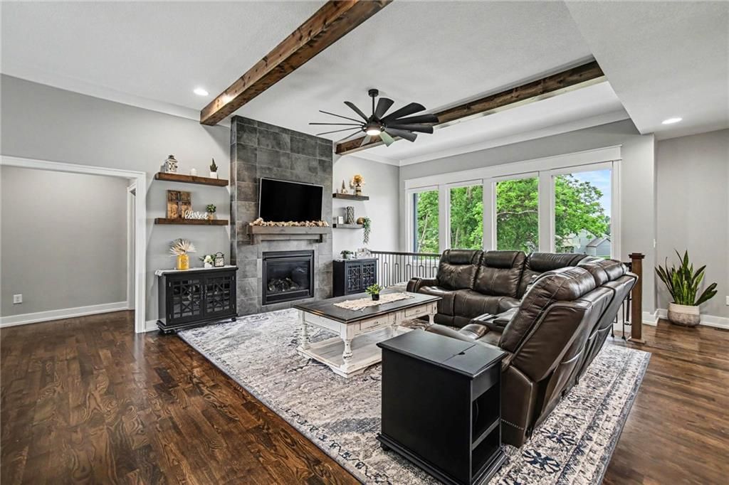 Photo of 1001 Meadowbrook Drive, Kearney, MO 64060 (MLS # 2623184)