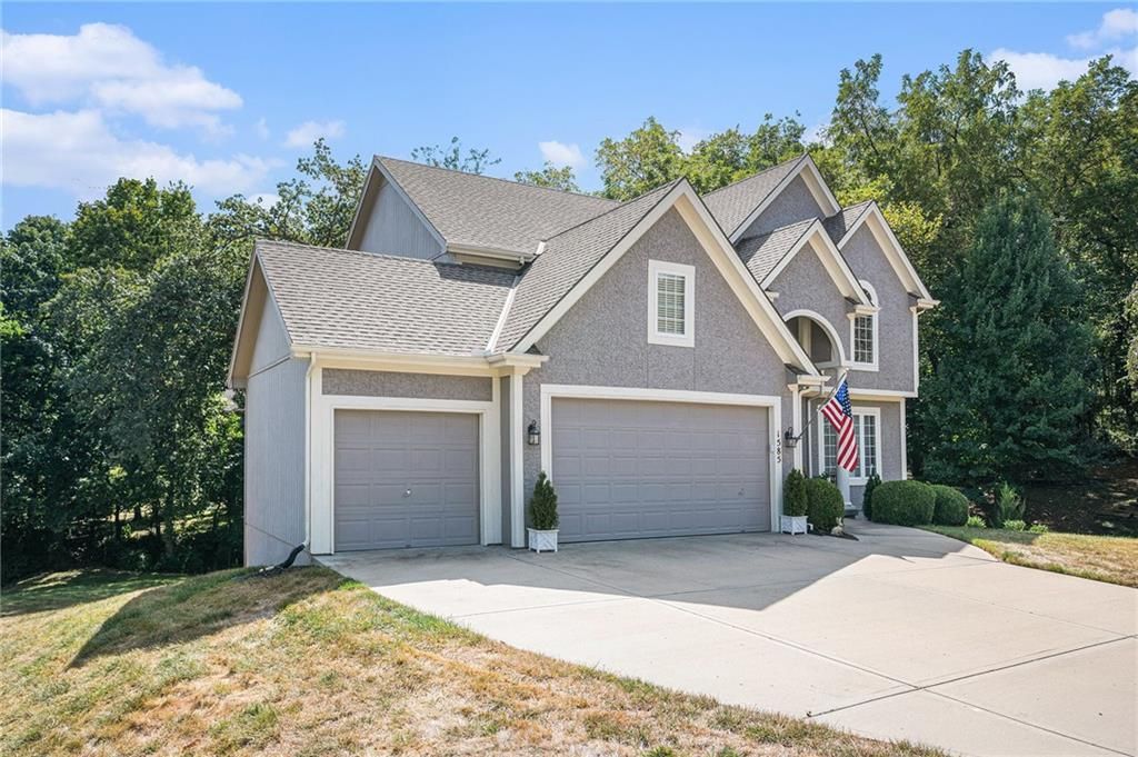 Photo of 1585 Sugar Maple Lane, Liberty, MO 64068 (MLS # 2577572)