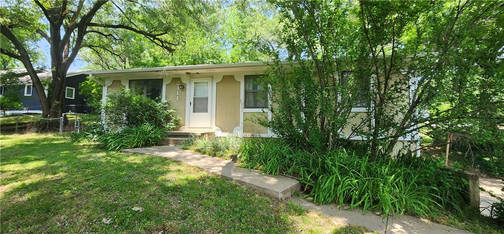 2411 Blackwell Road