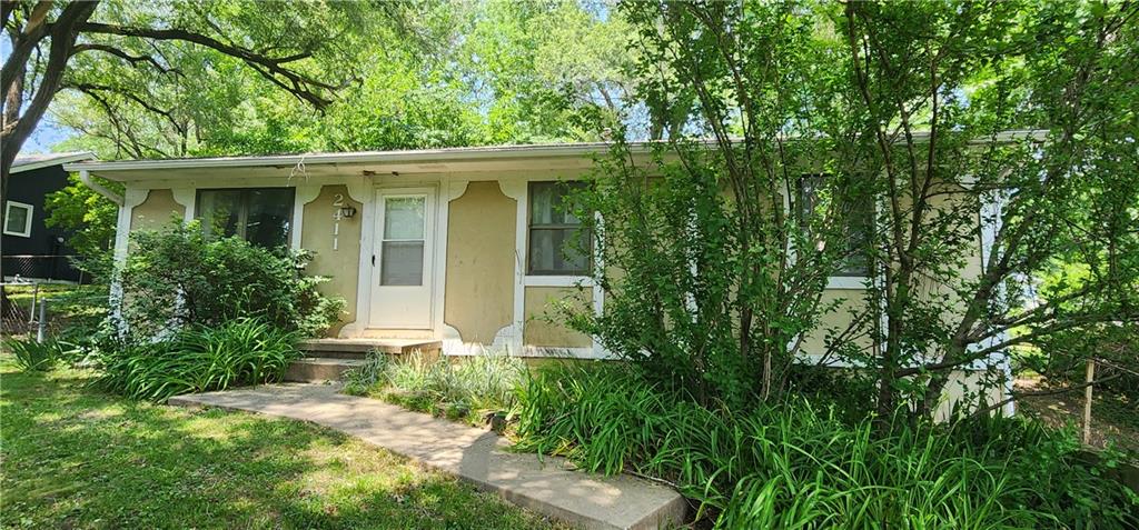 2411 Blackwell Road