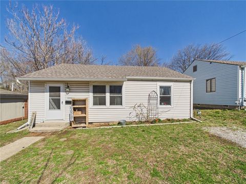 209 E Sparks Avenue Warrensburg MO 64093