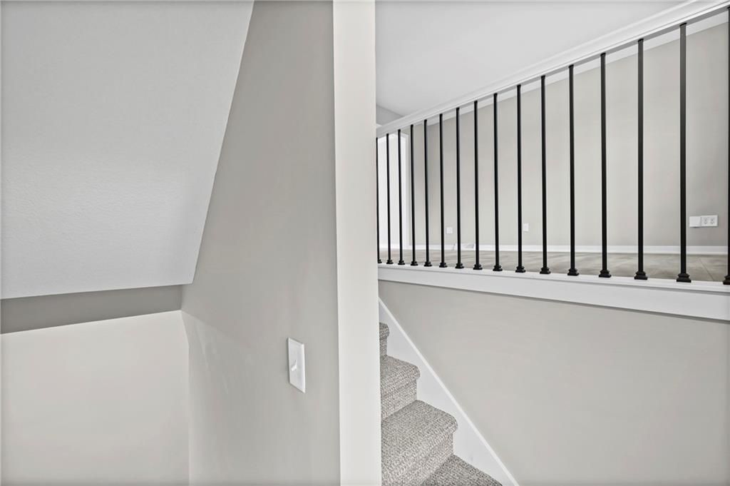 Photo of 805 NW Castle Drive, Blue Springs, MO 64015 (MLS # 2591998)