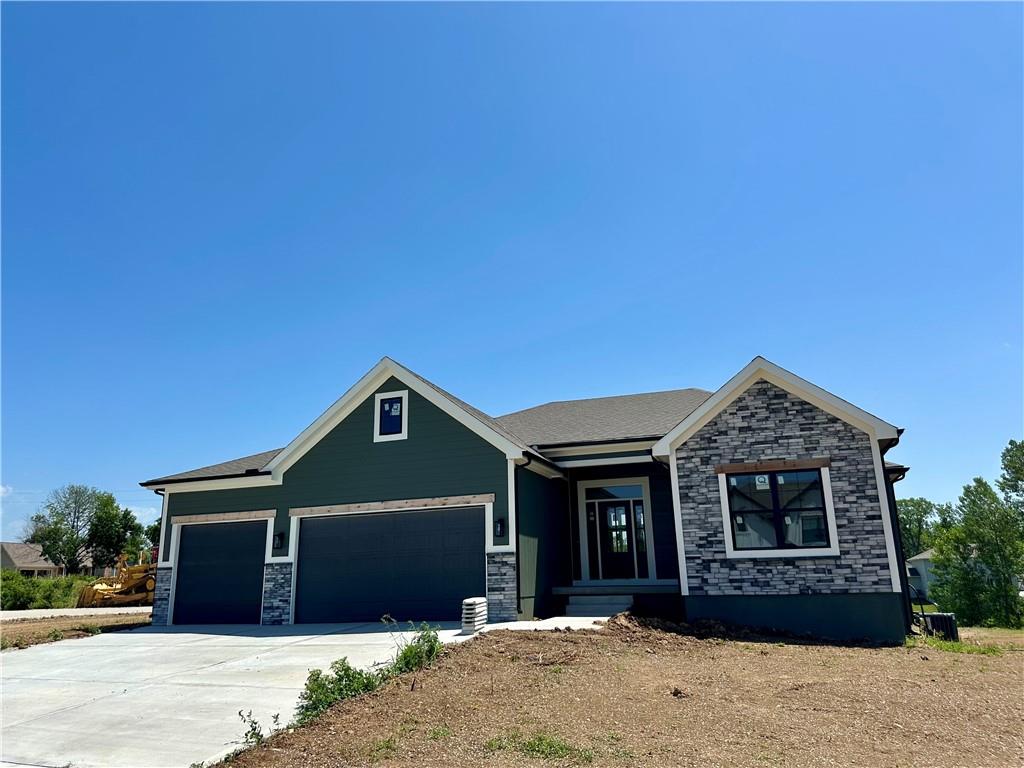 2101 Crooked Creek Drive