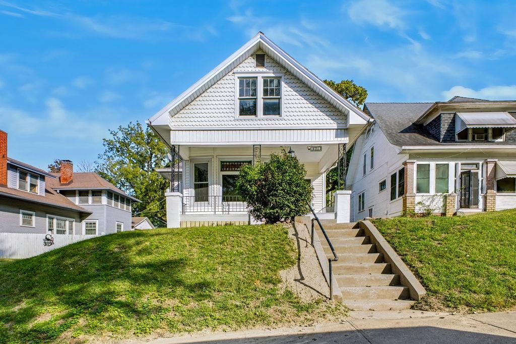 2325 S 15th Street