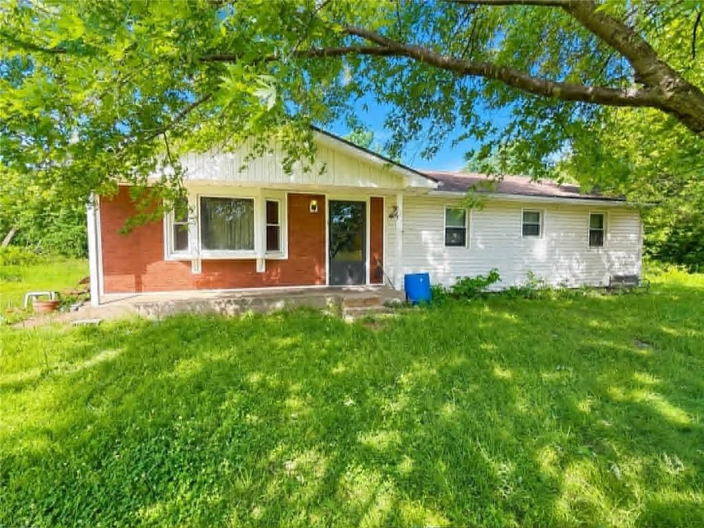 Photo of 1813 Columbus Street, Galena, KS 66739 (MLS # 2619060)