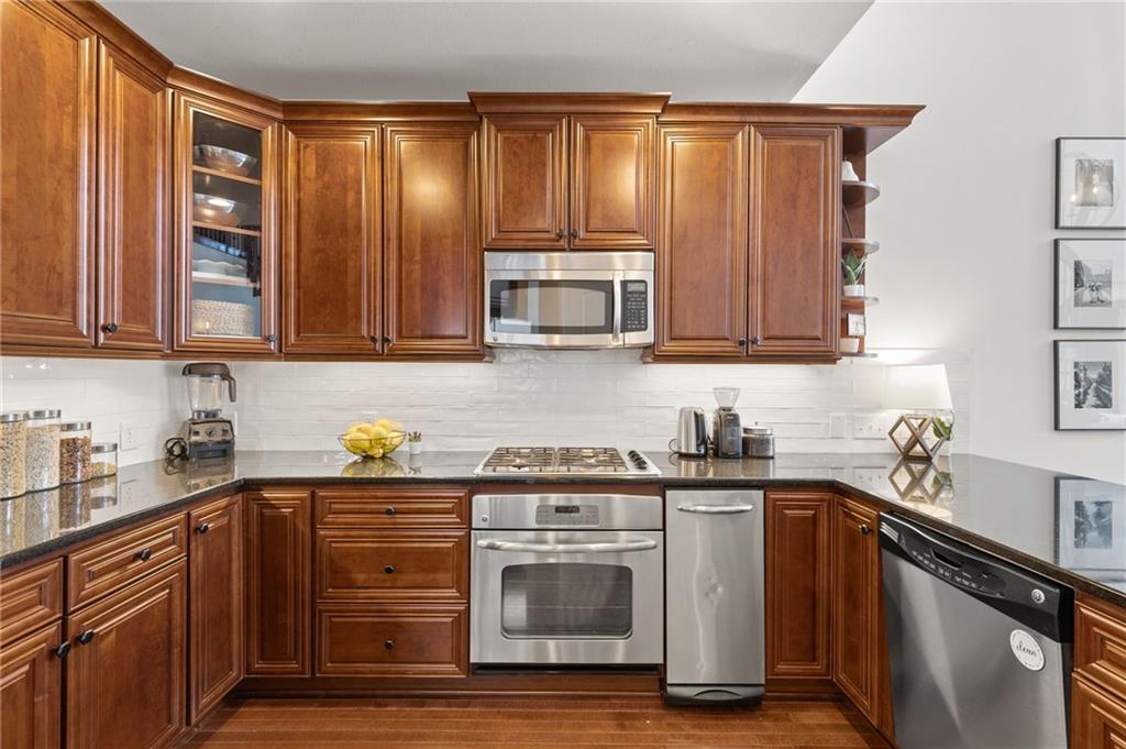 10531 Mission Road 304