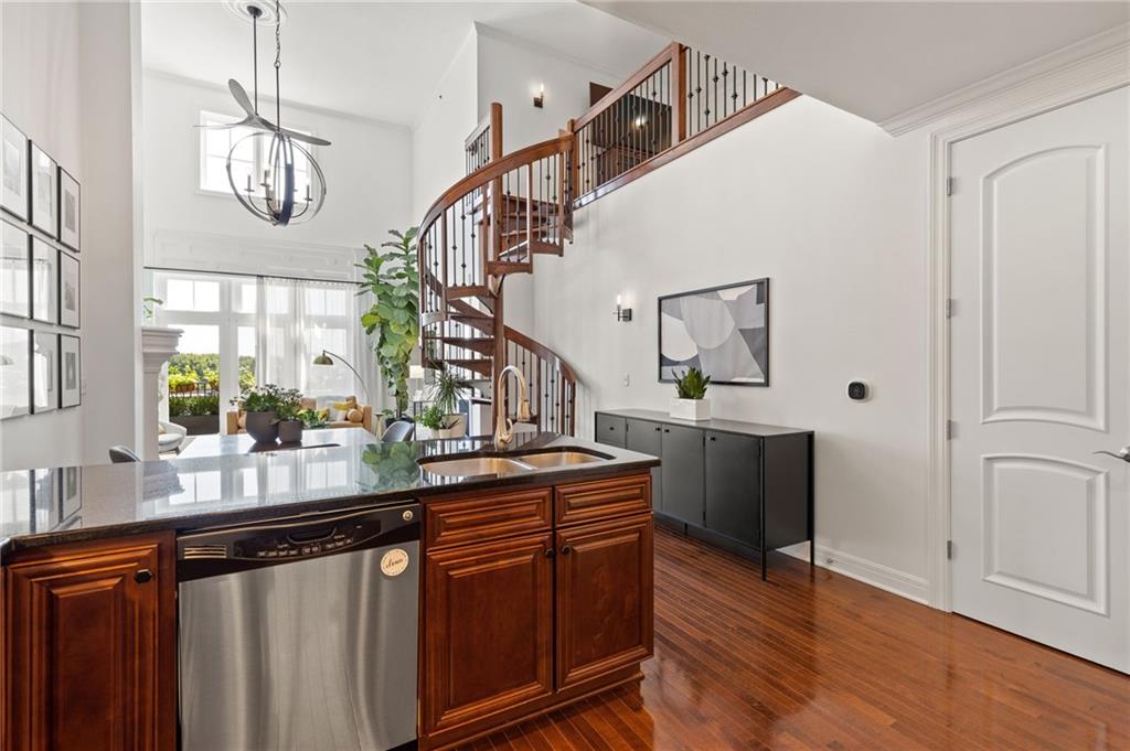 10531 Mission Road 304