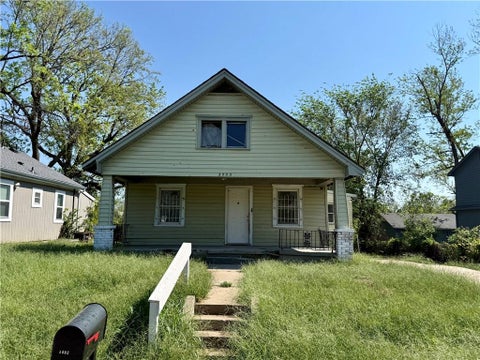 Photo of 3003 N 31st Street, Kansas City, KS 66104 (MLS # 2642782)