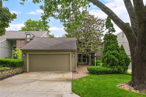 4414 112 Terrace, Leawood, KS 66211 - #: 2548929