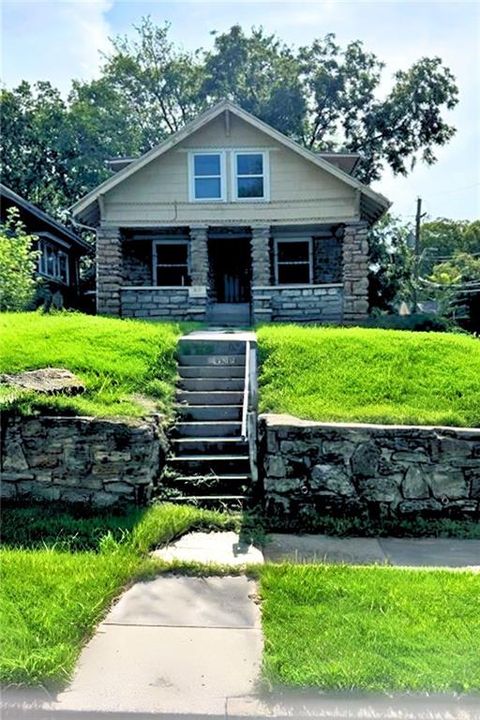 3631 Chestnut Street, Kansas City, MO 64130 - #: 2581849