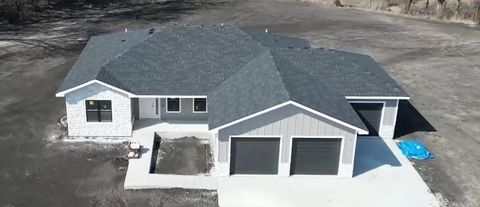 1009 George Court Effingham KS 66023