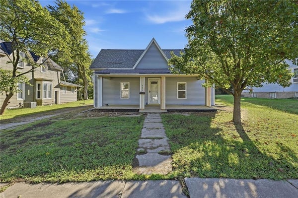 406 S 3RD ST, ODESSA, MO 64076 - Image e9f902b8a24e048b320a49fa4a73957b/909238299