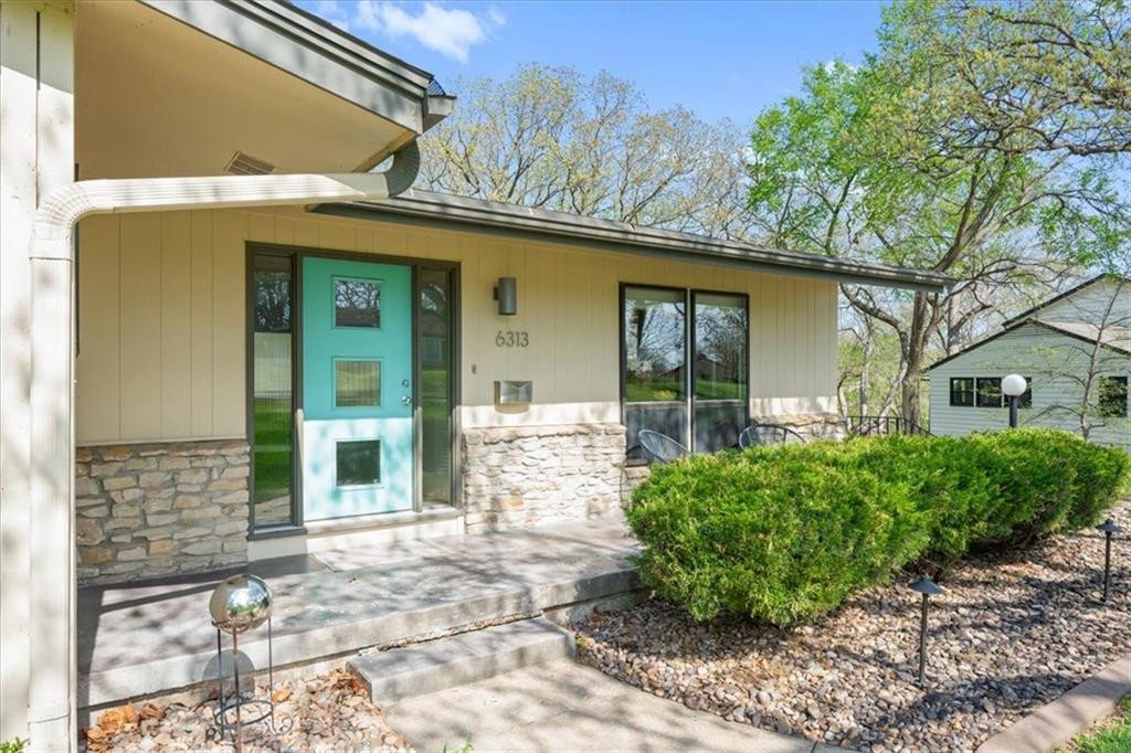 6313 Robin Hood Drive