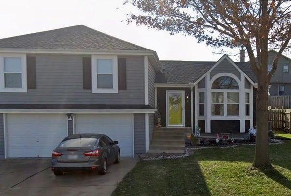 211 NW 113TH TER, KANSAS CITY, MO 64155 - Image ea0e2acee9f1e3109501a39a98b17fb7/2811120903