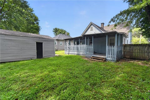 Photo of 515 E Kansas Avenue, Independence, MO 64050 (MLS # 2637486)