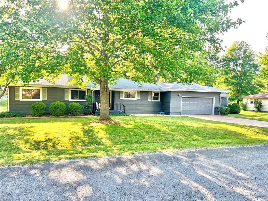 Photo of 2311 Sue Lane, Independence, KS 67301 (MLS # 2618087)