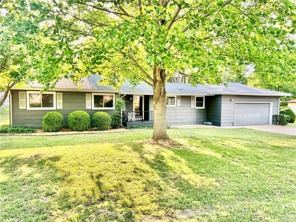 Photo of 2311 Sue Lane, Independence, KS 67301 (MLS # 2618087)