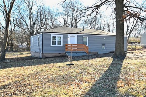 11505 Grandview Road, Kansas City, MO 64137 - MLS#: 2596227