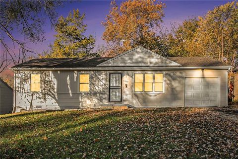 9812 Marsh Avenue, Kansas City, MO 64134 - MLS#: 2585373