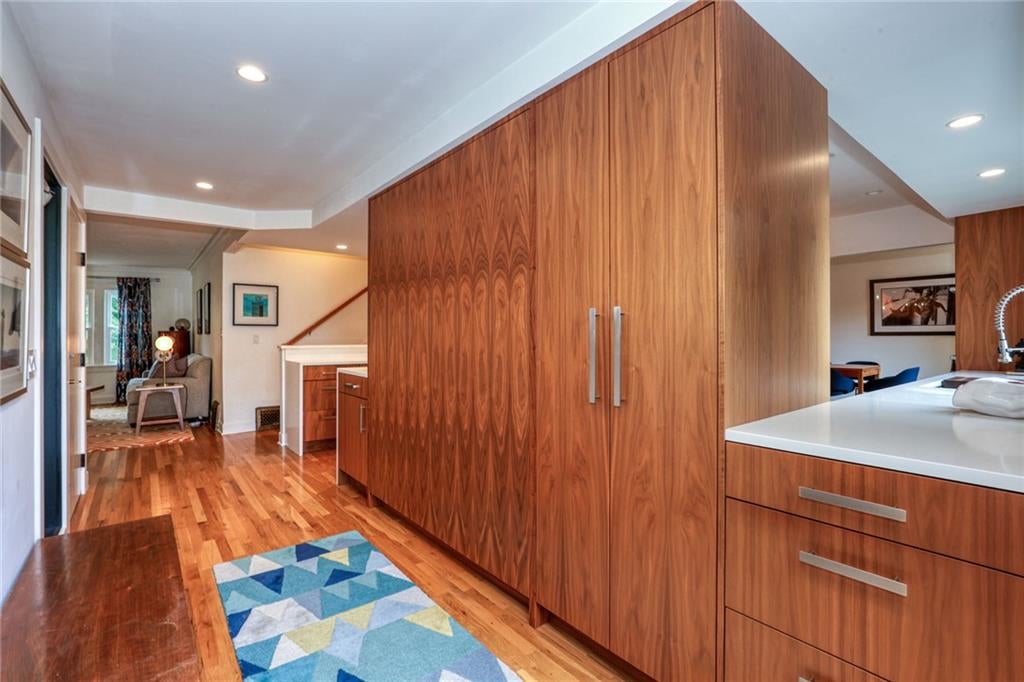 1600 W 51st Street