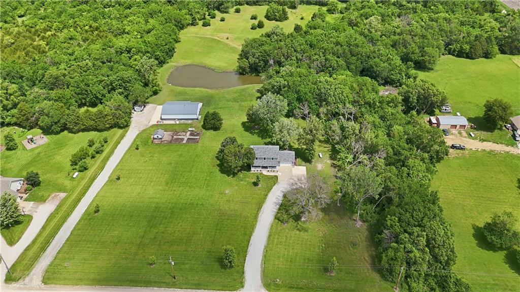 1390 N 550th Road