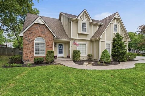 Photo of 14904 W 145 Street, Olathe, KS 66062 (MLS # 2618891)