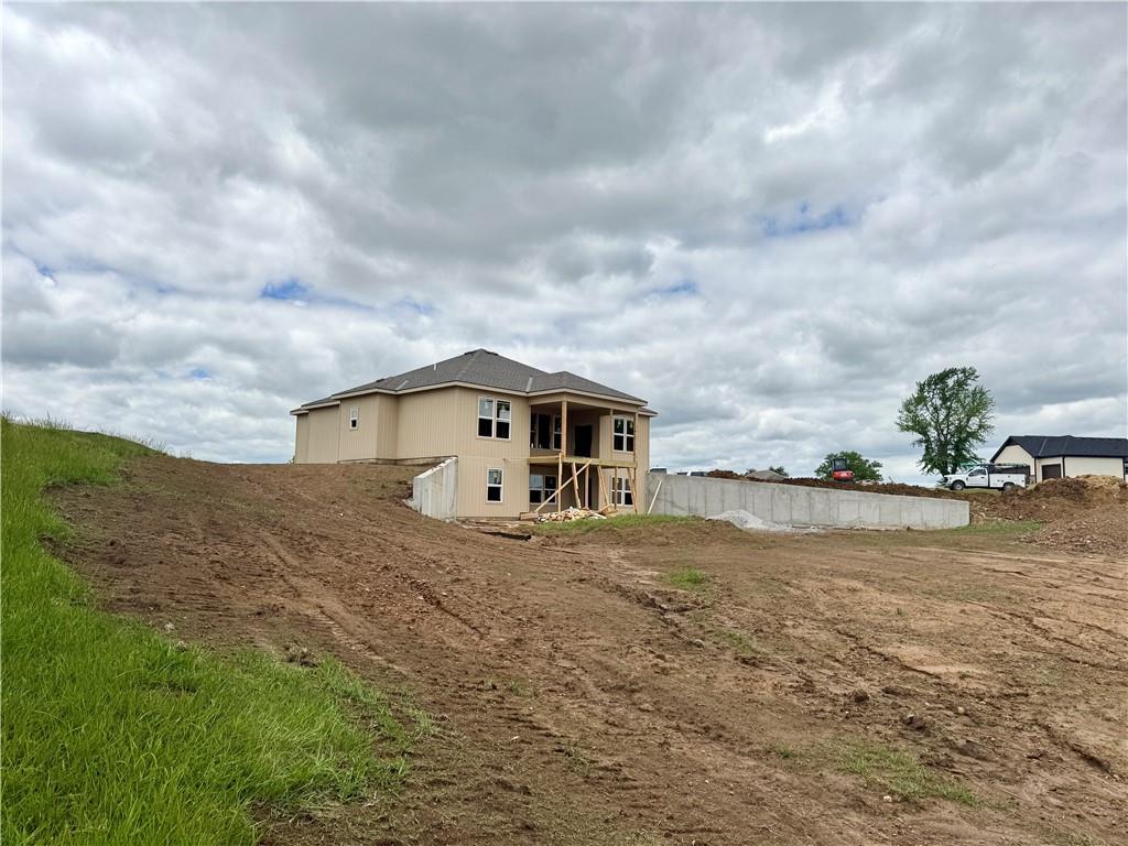 1221 S Desoto Road