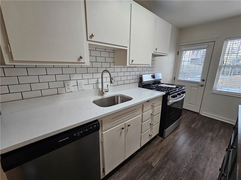 1207 W 45th Street 2W