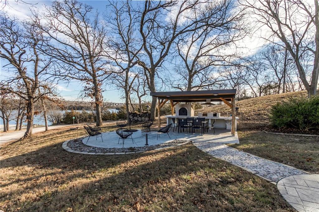 13811 S Lakeshore Drive