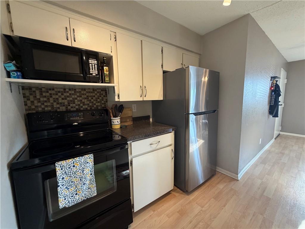 6232 Robinson Street 3