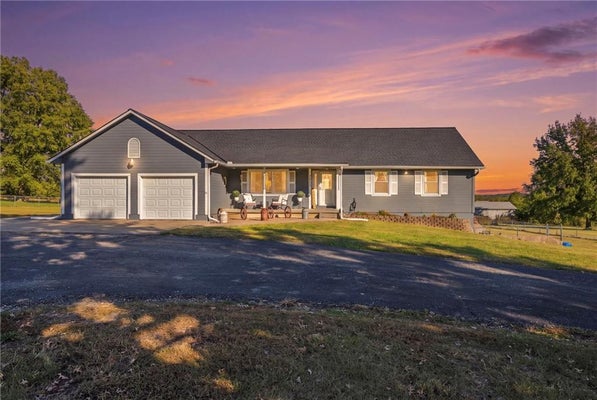 1421 N ELSEA SMITH RD, INDEPENDENCE, MO 64056 - Image ea92c1cb4ff3dd2456f486168f2bade7/2014739224