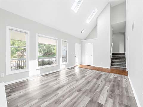Tiny photo for 805 Black Oak Drive, Liberty, MO 64068 (MLS # 2636297)