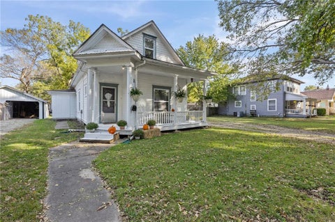 Photo of 1113 S Hickory Street, Ottawa, KS 66067 (MLS # 2648703)