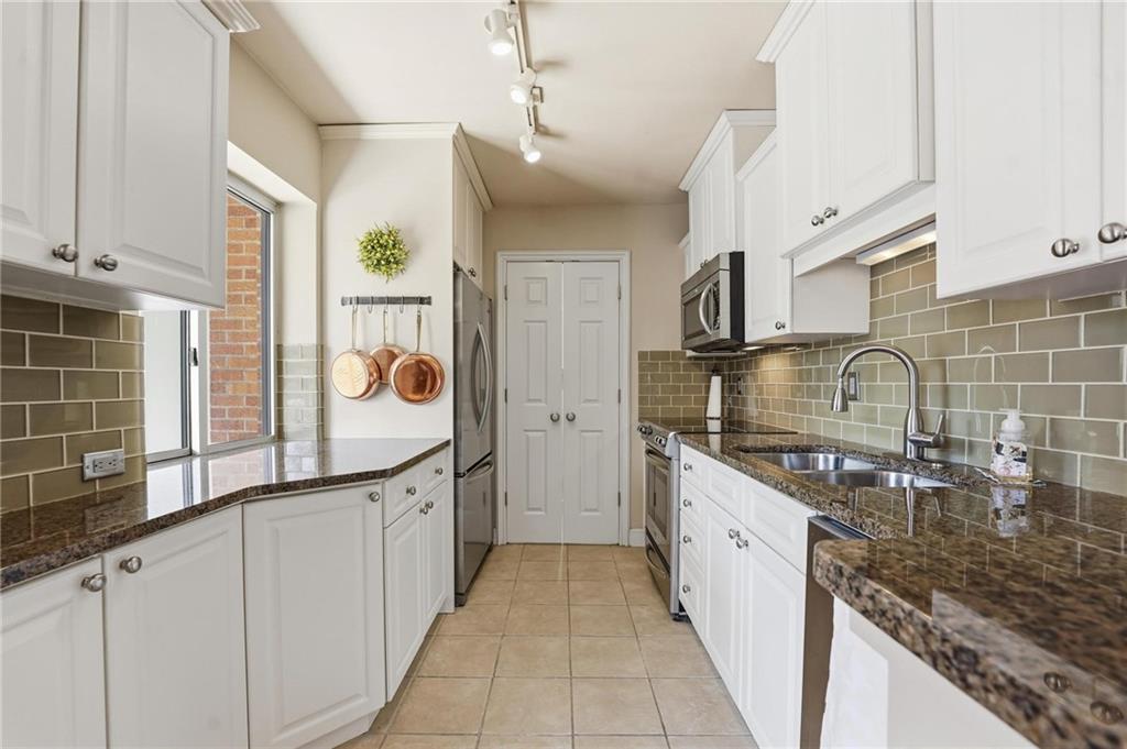 310 W 49 Street S 304