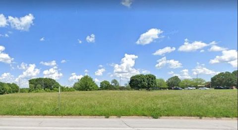 5051 NE Lakewood Way Lee's Summit MO 64064