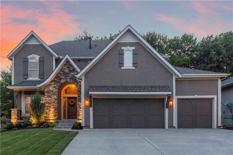 10744 S Palisade Street Olathe KS 66061