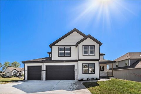 7360 NW Clore Drive, Parkville, MO 64152 - #: 2594578