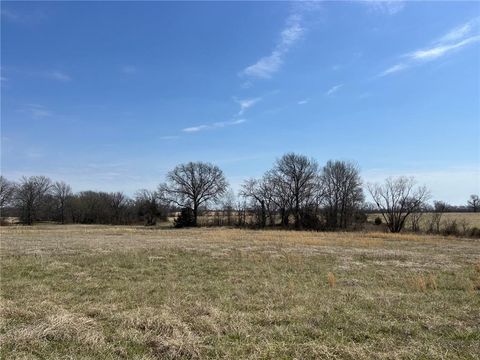 BB Highway Nevada MO 64772