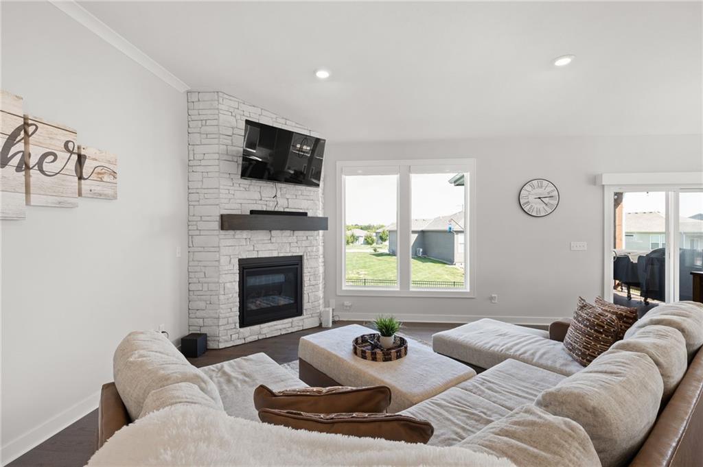 18913 Ocheltree Street