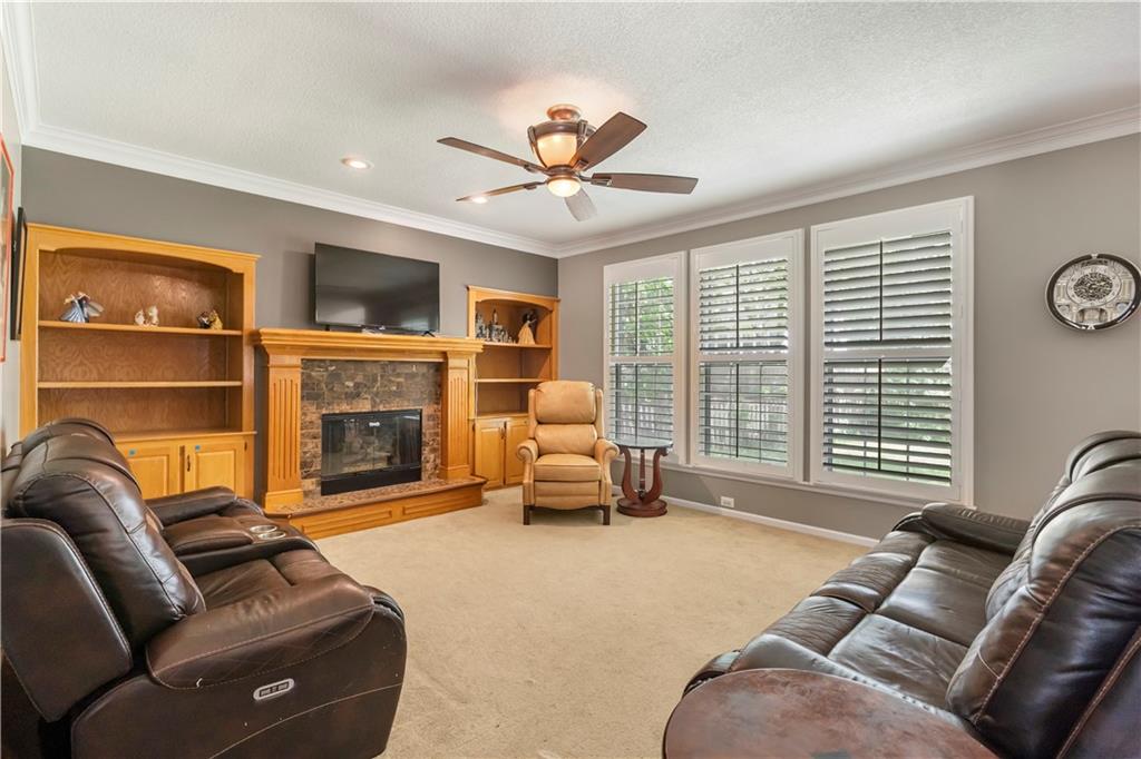 11415 Oakview Drive