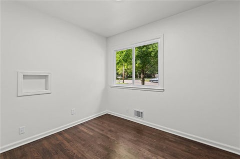 Tiny photo for 221 Wilshire Boulevard, Liberty, MO 64068 (MLS # 2642995)