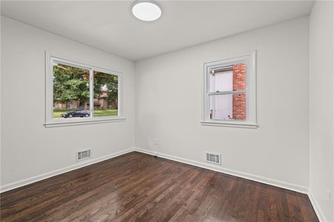 Tiny photo for 221 Wilshire Boulevard, Liberty, MO 64068 (MLS # 2642995)