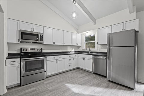 Tiny photo for 221 Wilshire Boulevard, Liberty, MO 64068 (MLS # 2642995)