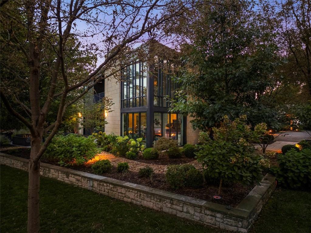 815 W 52nd Street