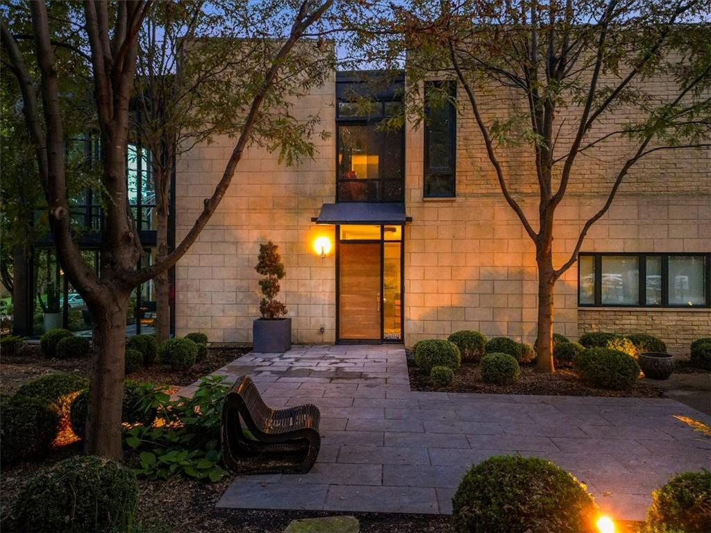 815 W 52nd Street