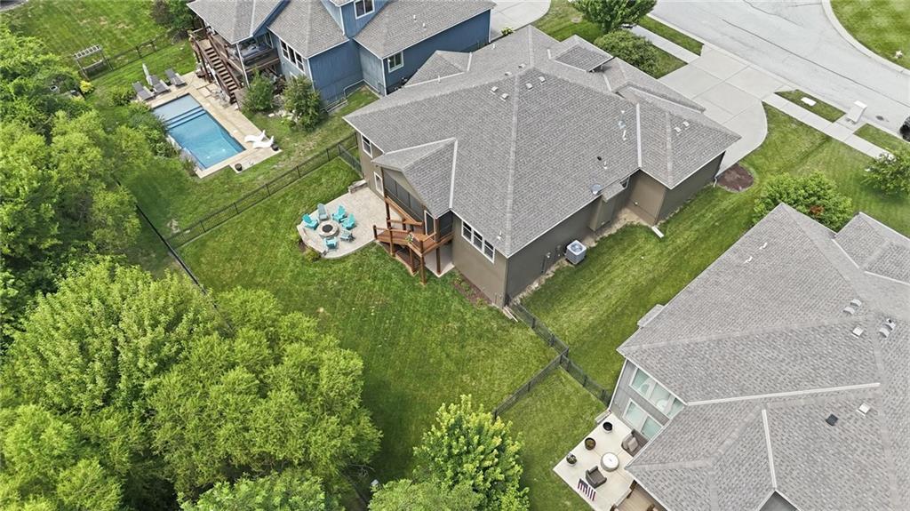 404 SE Mill Creek Drive