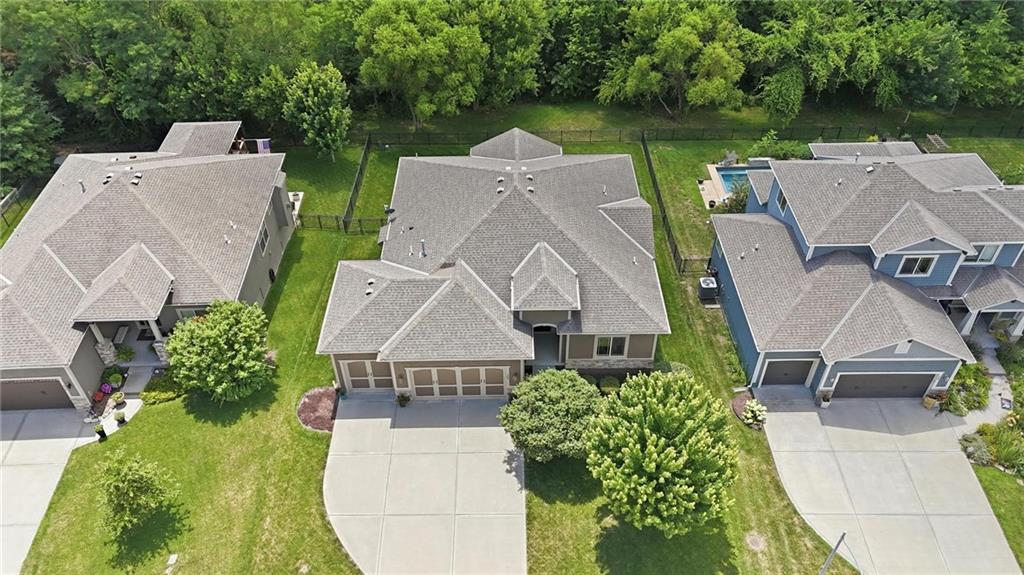 404 SE Mill Creek Drive