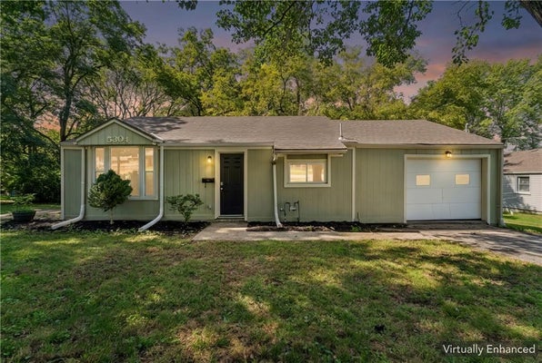 5304 MAYWOOD AVE, RAYTOWN, MO 64133 - Image eb398bfc824d01745c2fc6004a8a1c11/2254241663
