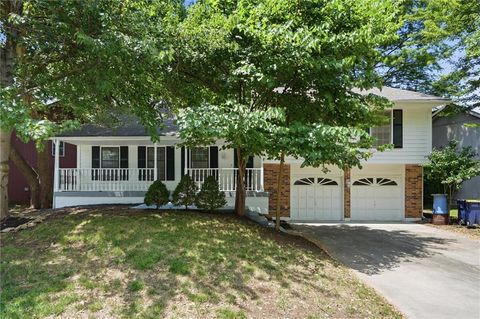 Photo of 11942 Harrison Drive, Kansas City, MO 64146 (MLS # 2631822)