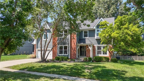 Photo of 5100 W 131st Street, Leawood, KS 66209 (MLS # 2638309)
